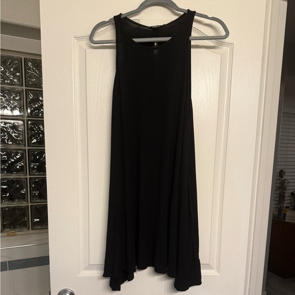 Lulus Dresses & Skirts - Lulu's Chic Black Mini Dress
